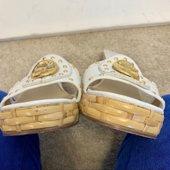 Michael Michael Kors White wedge gold logo sandal - Picture 6 of 10